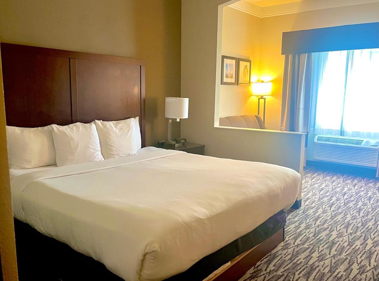 Comfort Suites Salem Exteriér fotografie